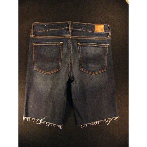 American Eagle CUTOFF JEANS SHORTS Womans Sz 6 Blue Denim SUPER STRETCH Wiskered - Picture 2 of 10